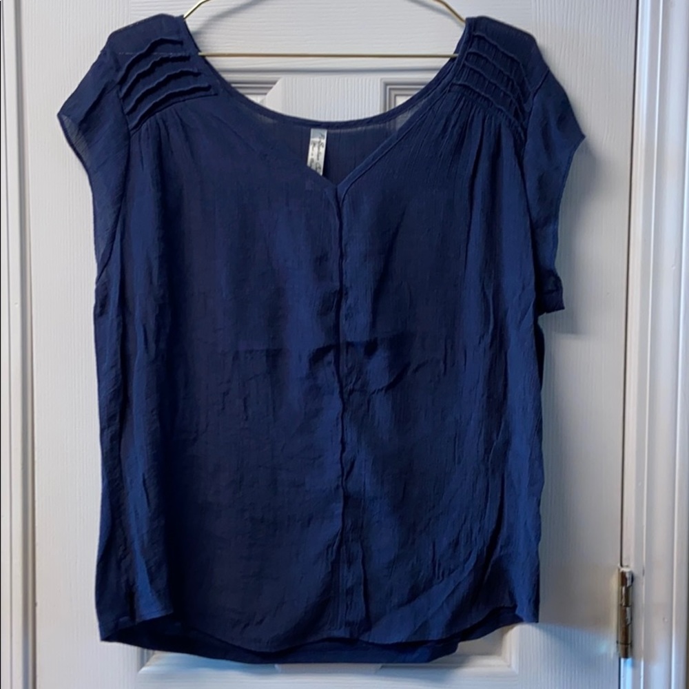Blue top